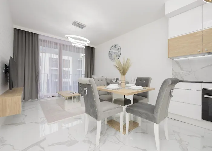 Luxurious Grey With Sauna, Gym And Parking By Renters *