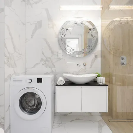 Luxurious Grey With Sauna, Gym And Parking By Renters Apartment *