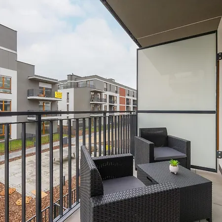 Luxurious Grey With Sauna, Gym And Parking By Renters Apartment